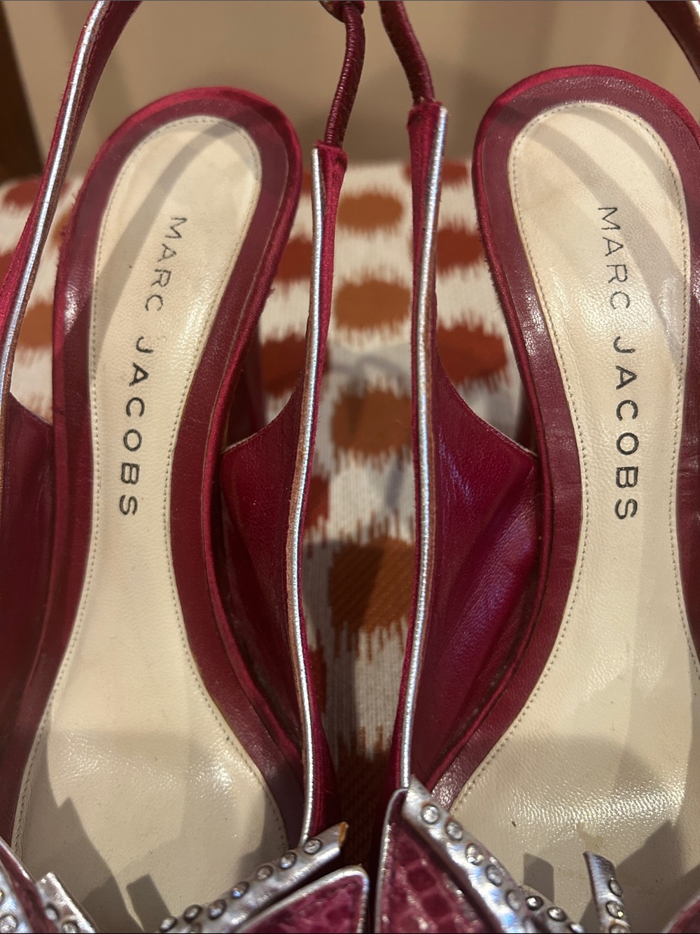 Marc Jacobs Burgundy Red Slingback Heels with Butterfly Stud Accent - Picture 3 of 8